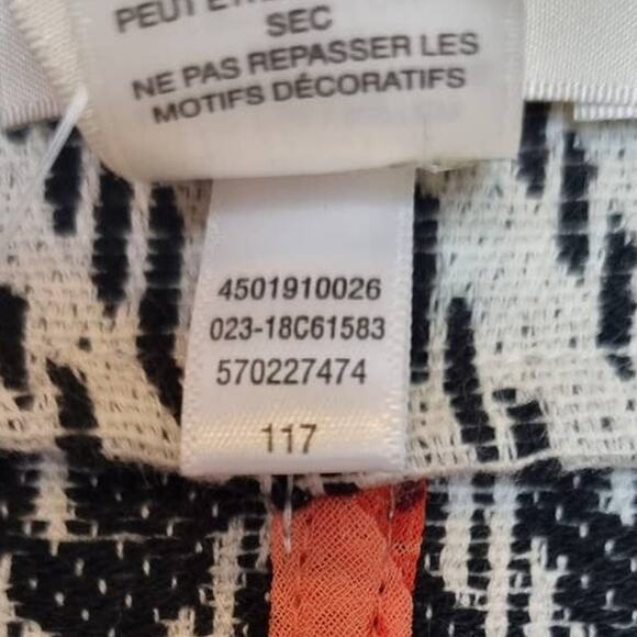 Chico's Artisan Applique Jacket Size 1 Medium NEW - Picture 9 of 12